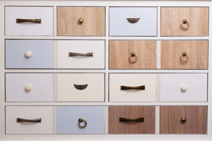 Kitchen drawers and cabinets